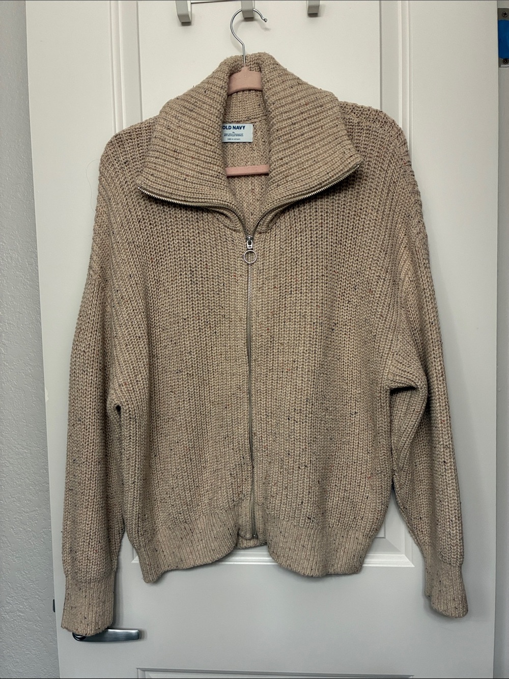 Old Navy women’s Beige Zip-Front Knit Sweater
